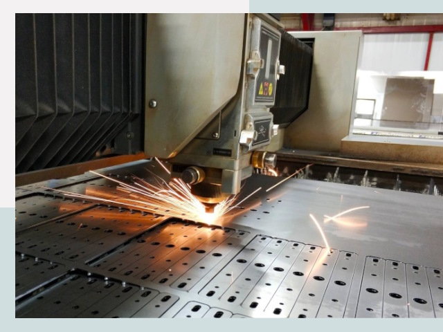 Лазерная резка металла в Тюмени от 612 руб.